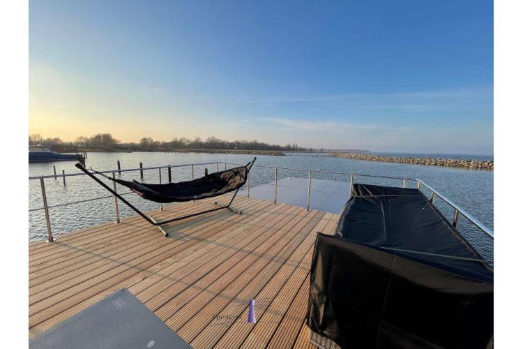 Hausboot Fjord Haven Mit Biosauna In Barth Exteriér fotografie